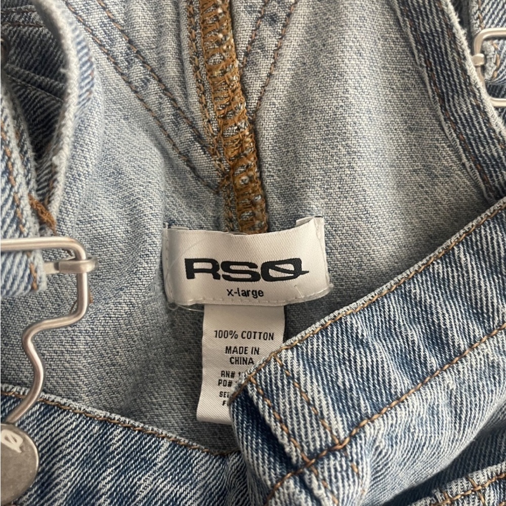 RSQ Wide Leg Carpenter Overalls
Size XL - Picture 9 of 12